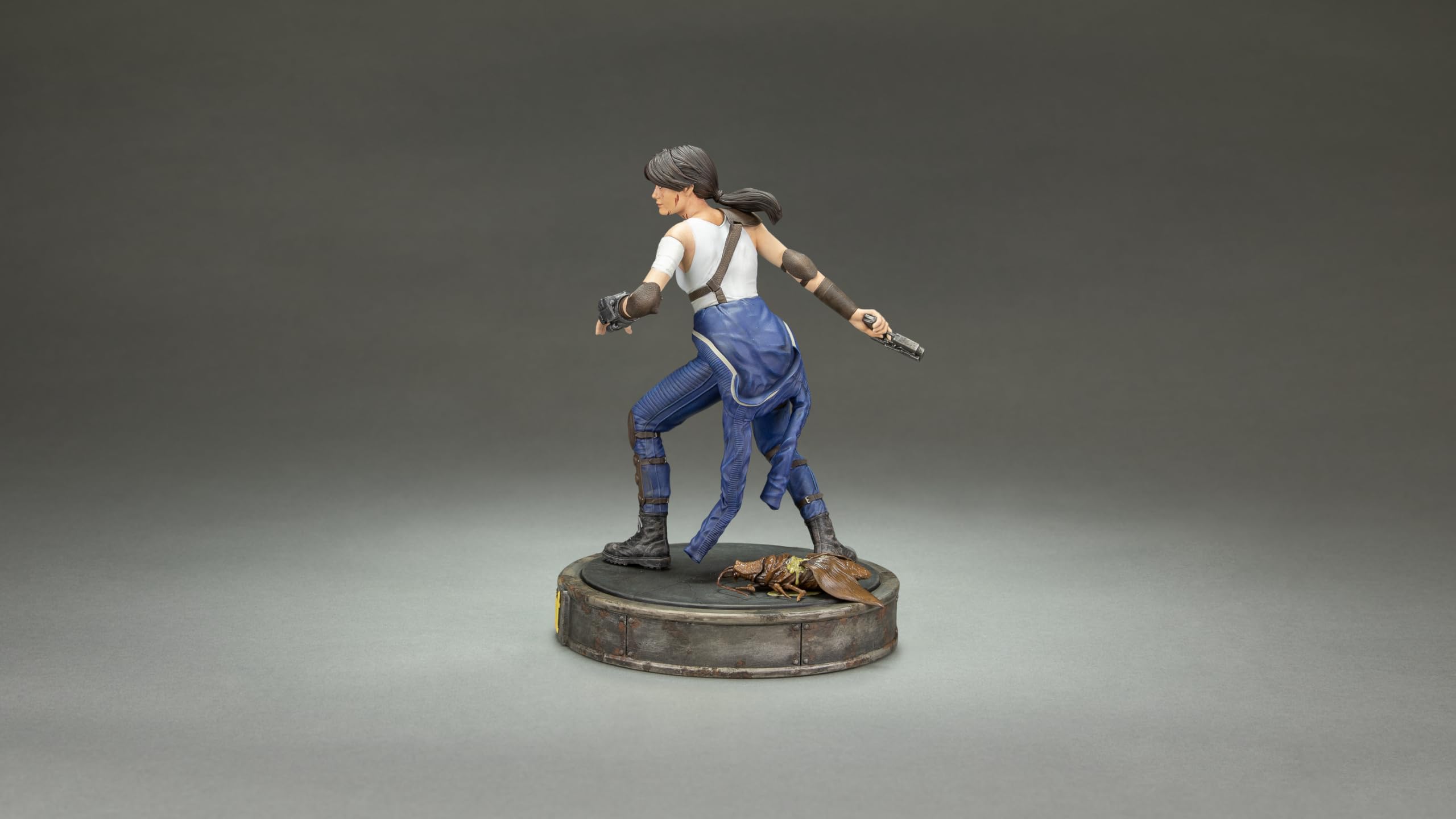 Dark Horse Comics Fallout Amazon Lucy Figure : Amazon.com.mx