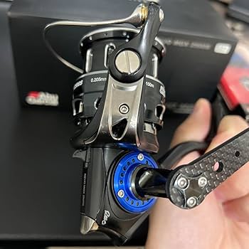 Amazon.co.jp: アブガルシア Revo MGX 2500s deez キット付き