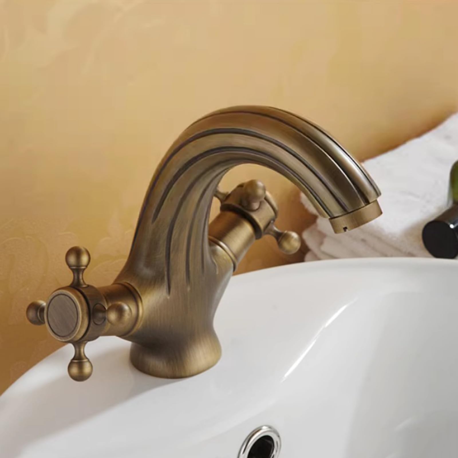 BiaoTeng Grifo Lavabo Vintage con 2 Mandos en Cruz agua Fría y Caliente Grifo Baño Laton Retro