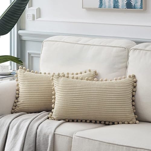 Fancy Homi Juego de 2 fundas de cojín decorativas lumbares de color marrón tostado con pompones, fundas de cojín rectangulares de pana suave para