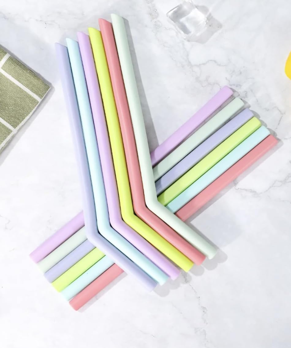 Set of 5 Silicone Straw for Kids with Cleaning Brush,Multicolor,Kids Safe,Travel Friendly,Hot & Cold Drinks,Dishwash Safe,Easy to Clean,8 mm Wide,4 Straight Straws+1 Brush