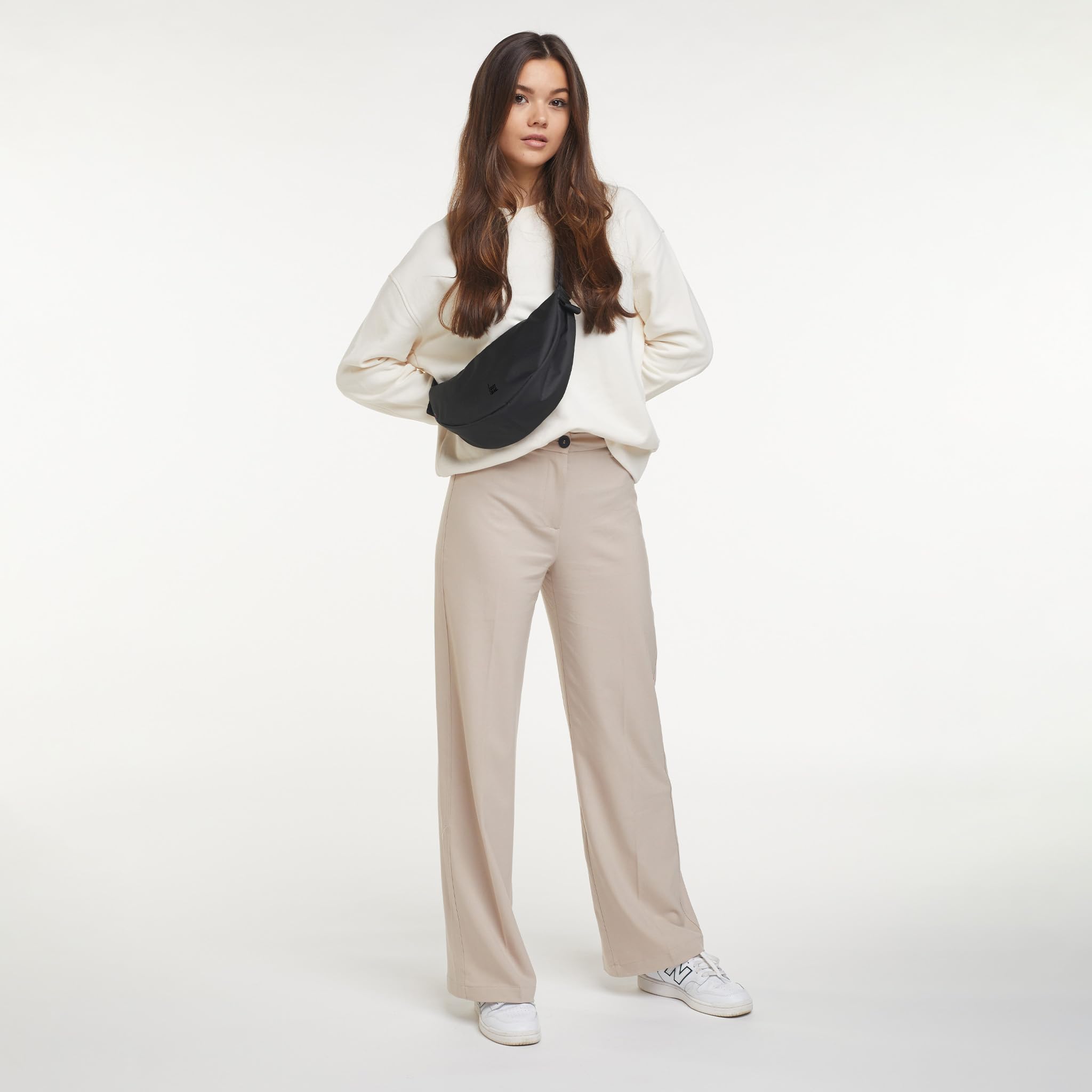 GOT BAG Moon Bag | Wasserfeste Umhängetasche Halbmond | Stylische Crossbody Bag mit verstellbarem Gurt