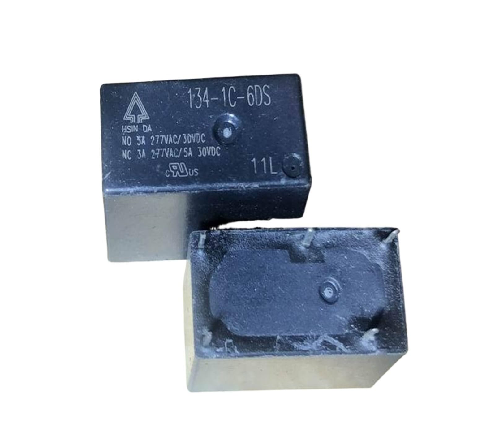 Relé 134-1C-12DS de alta capacidad 5A para control preciso de circuitos
