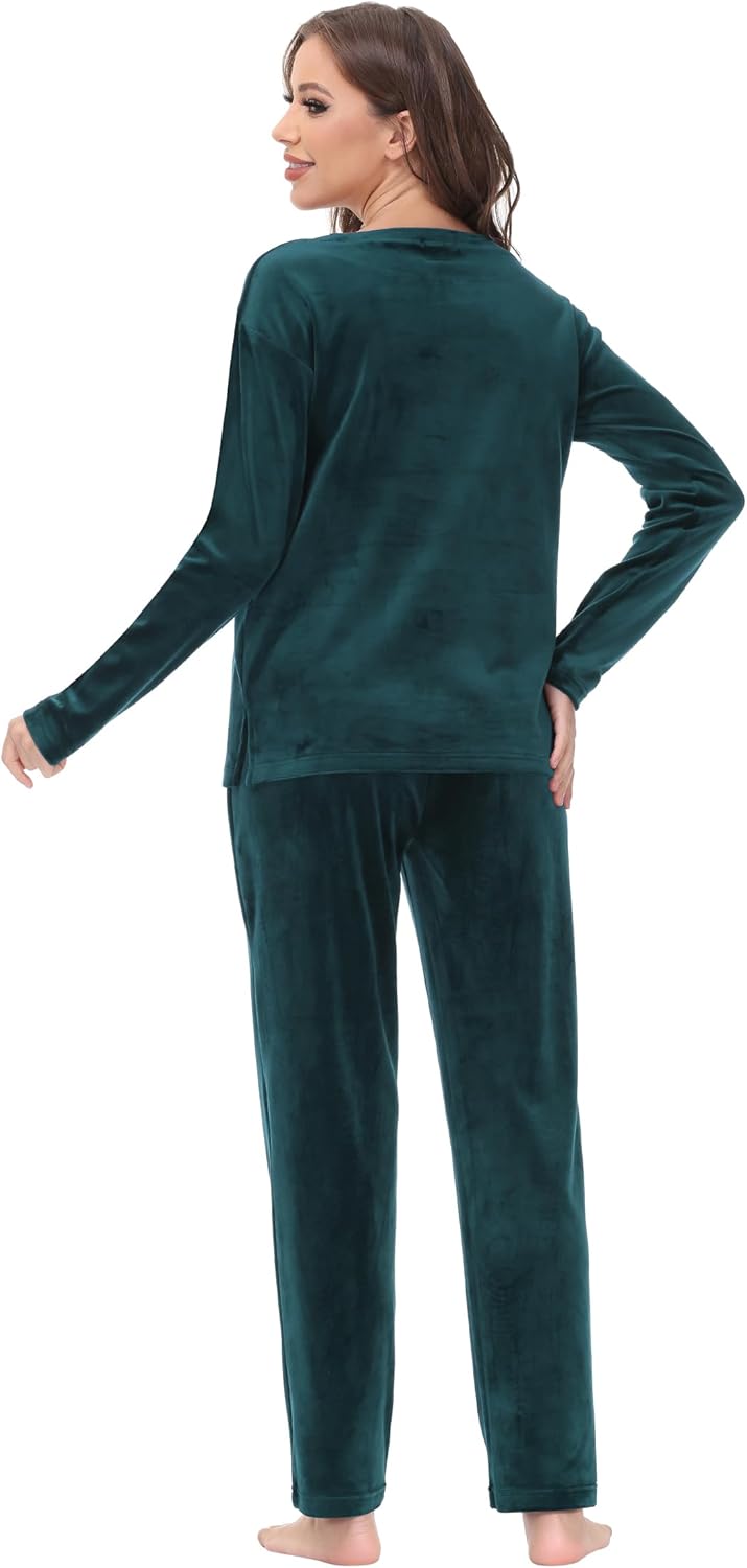 COZZIPLUS Women Velour Sweatsuits Sets Lounge Set 2 Piece Sweatsuit Crew Neck Sweatshirt and Sweatpant Velvet Jogging Suit - Image 3