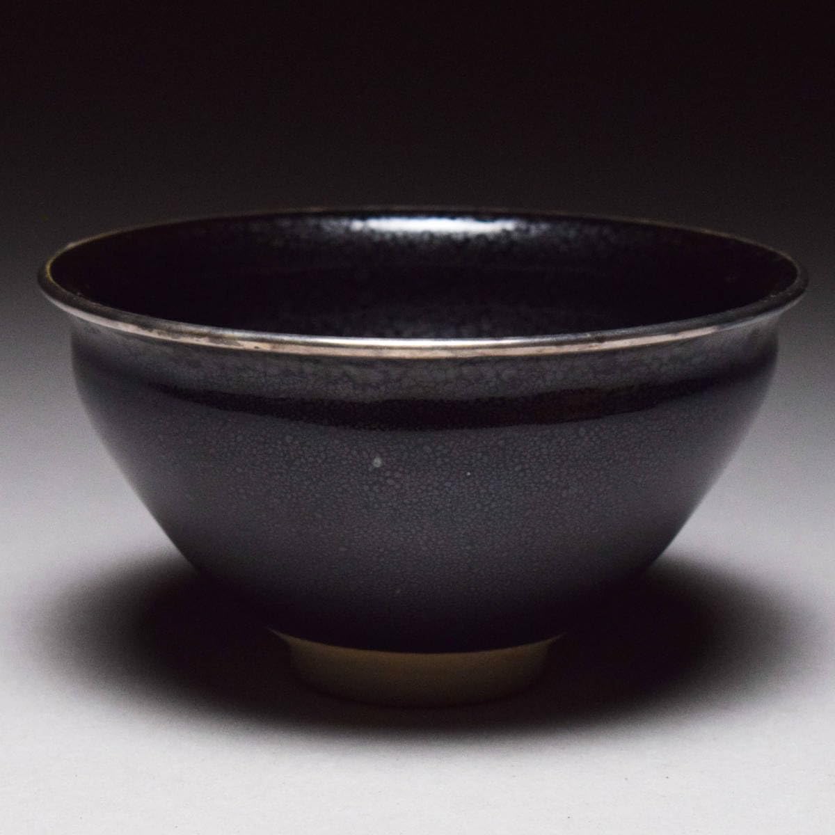 Amazon.co.jp: 信楽焼西尾彦四郎油滴天目茶碗共箱茶道具抹茶碗【d-310