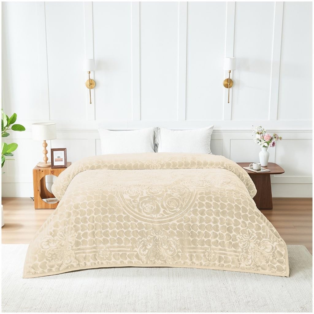 Lions Blossom Heart - Cream Weighted Blanket King Size - 4Kg Fleece Warm Blanket, Soft Thick Bed Heavy Throws For Adults, Stress-Anxiety Relief, Embossed Floral Heart Pattern - (200X240 Cm) - Cream