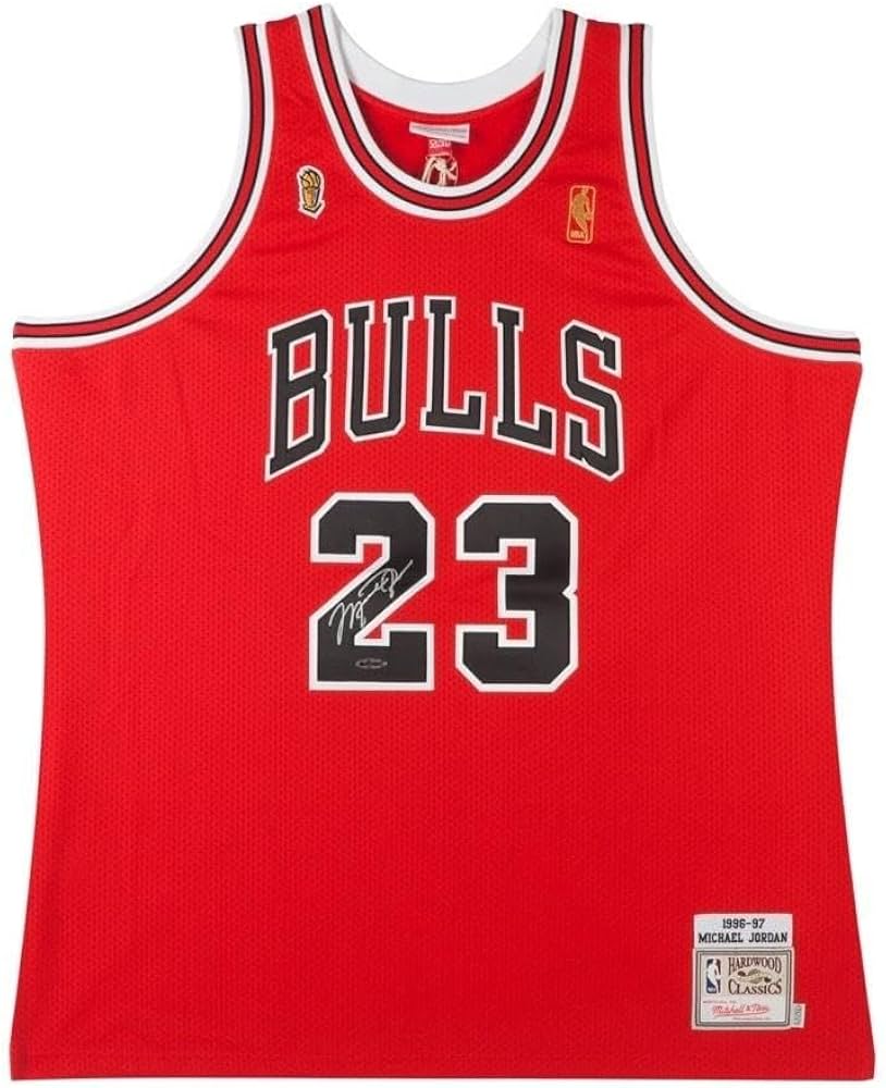 Amazon.com: Topps Michael Jordan Signed 1996-97 Mitchell & Ness