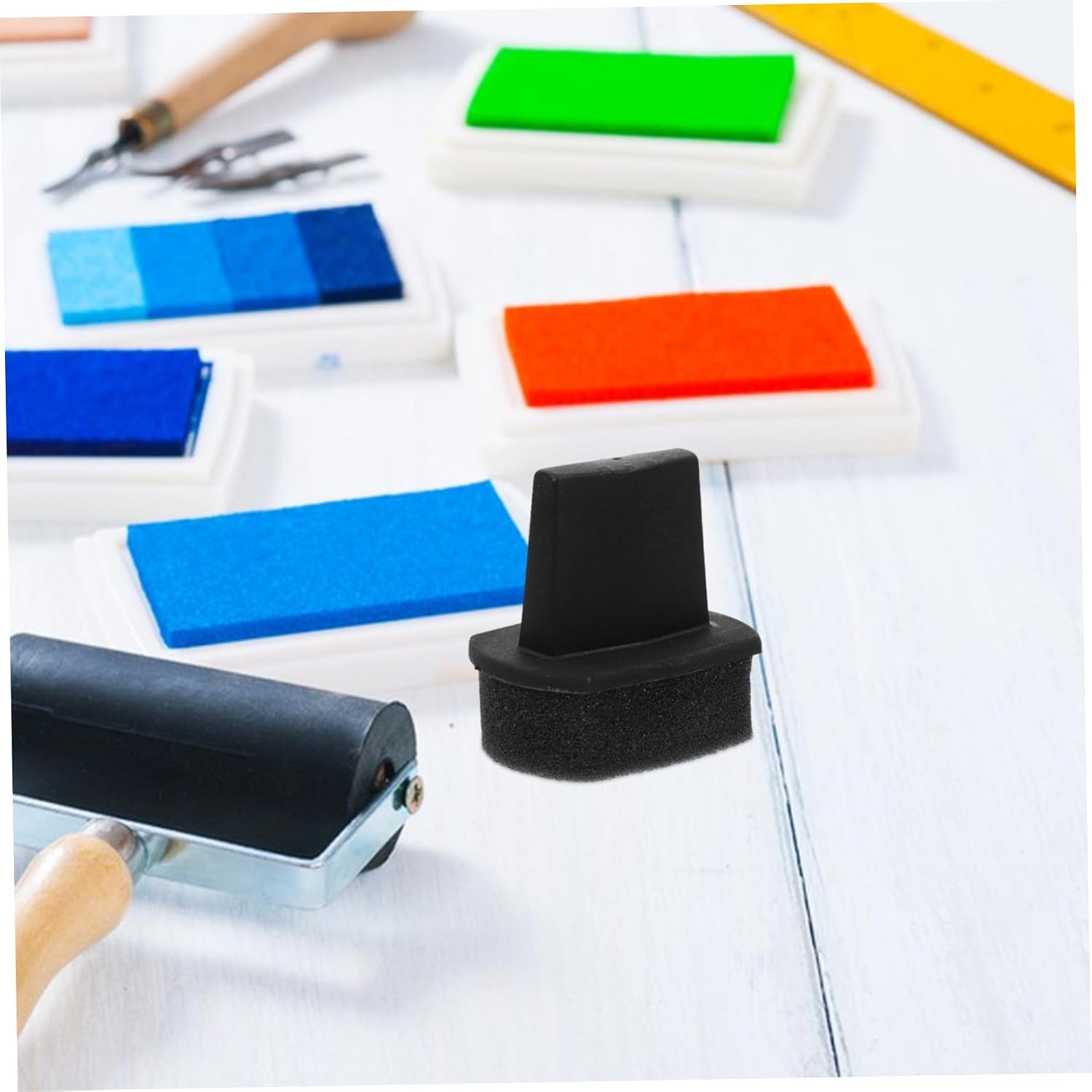 10pcs Reusable Sponge Applicators for Car Seats and Shoes Handheld Black Paint Sponges Made and Plastic Easy to Clean for Crafts and Home Care