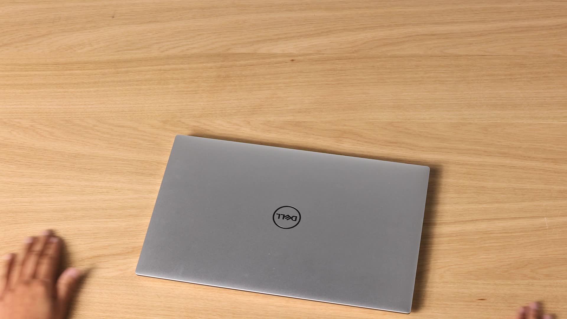 Dell XPS 15 9500, 15 Zoll FHD+, Intel® Core™ i7-10750H, NVIDIA GTX