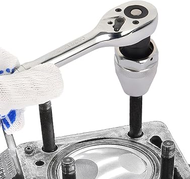 Damaged Bolt and Stud Extractor Tool 3/8 Drive Broken Stud Remover
