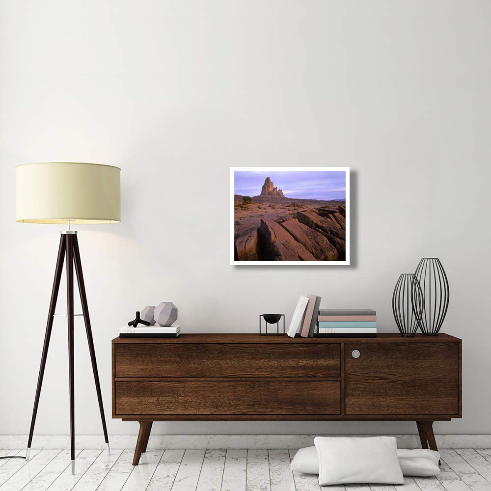 Artworks Italia Agathla Peak, el núcleo de basalto de un volcán extinto, Monument Valley, Arizona-Paper Art-30 x 24 pulgadas