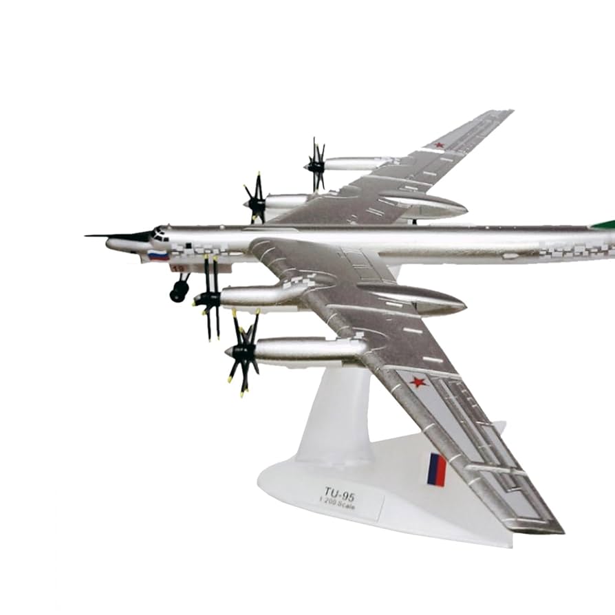 【値下げ！新品】飛行機模型　ダイキャスト　CAFUG B-3600 値下げ！新品】飛行機模型 ダイキャスト CAFUG B-3600 - メルカリ
