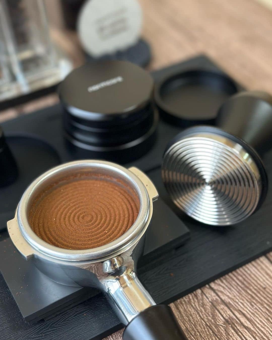 Normcore 58.5mm Espresso Coffee Tamper V4 - Spring Loaded Tamper With Stainless Steel Ripple Base - 15lb / 25lb / 30lbs Replacement Springs - Anodized Aluminum Handle and Stand: Home & Kitchen