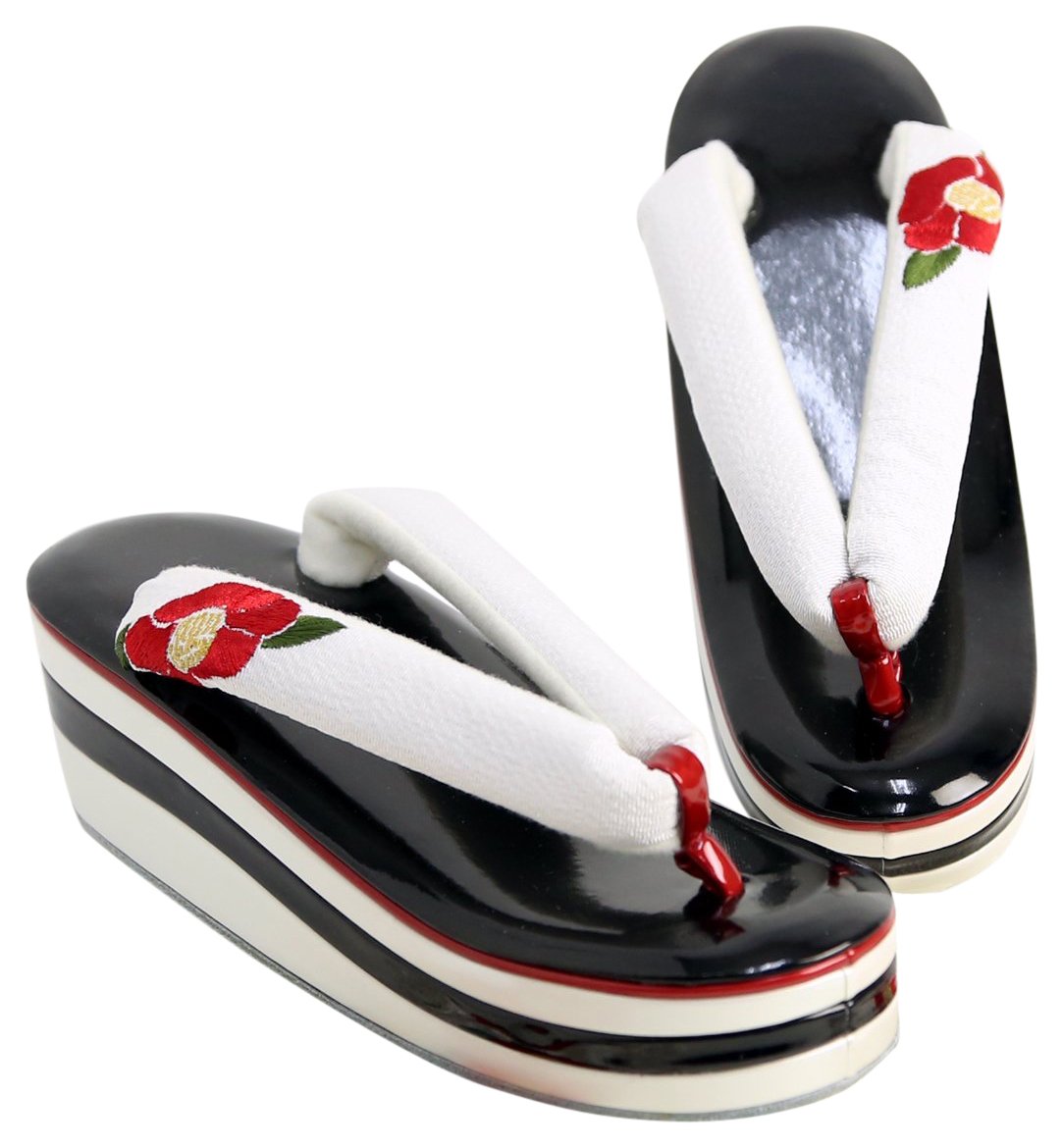 〔zu〕「椿刺繍 三枚芯草履 白」 振袖 袴 成人式 卒業式 ヒール 厚底 Amazon.co.jp: [ブリリアントピース] 「椿刺繍 三枚芯草履 白」〔zu