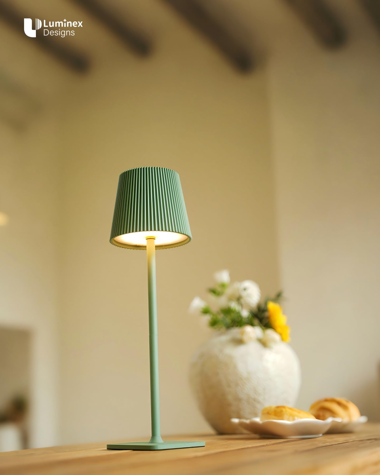 Lampada da tavolo senza fili 1 pezzi Verde VELA TL02 | IP54 | 5200mAh | 3000K-6000K | Touch dimmerabile | 8-10h durata | Giardino, Matrimonio, Terrazza, Cena, Campeggio