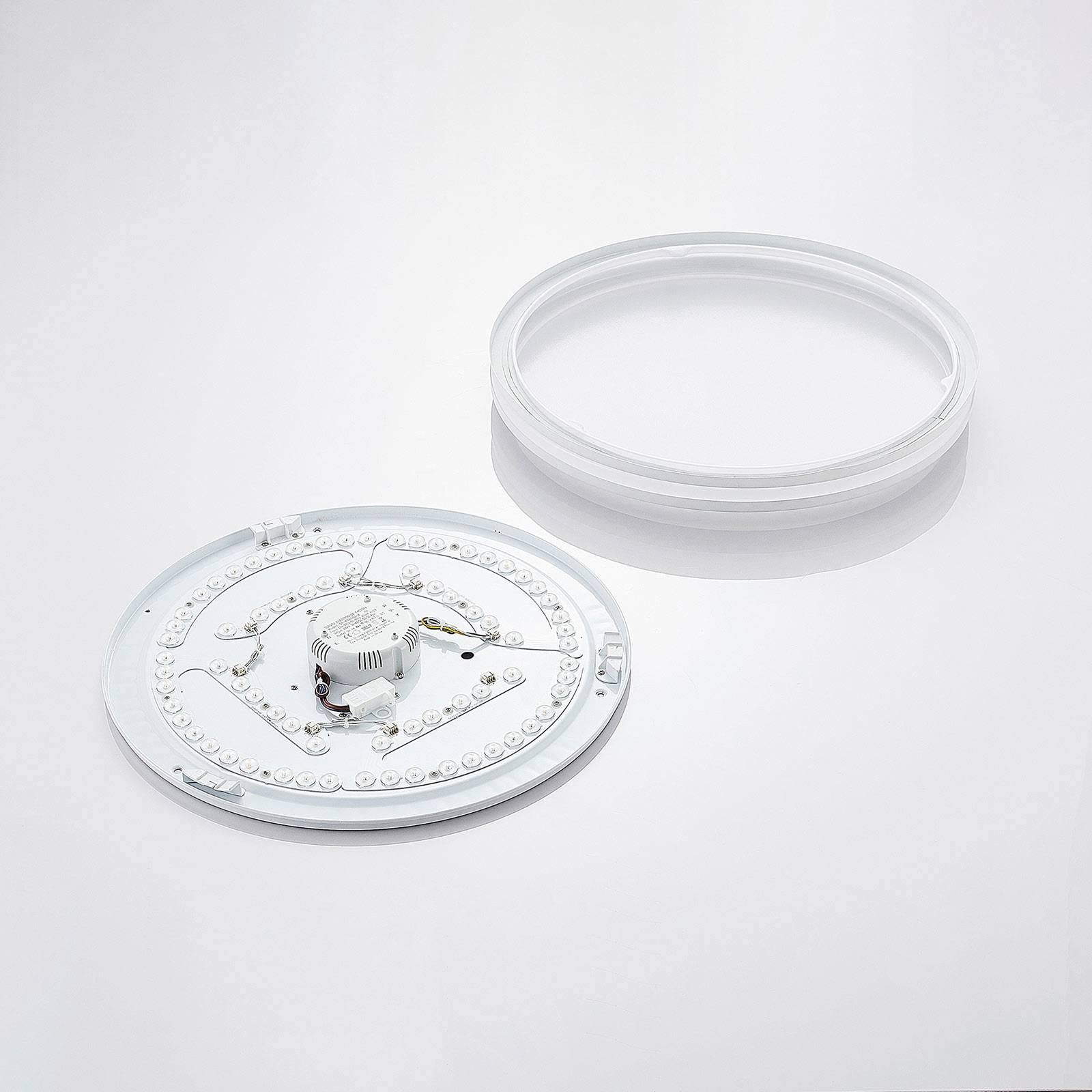 Lindby Bombillas LED lámpara de techo en blanco, regulable plafón redondo | lámpara de salón, moderno, cct, 3000 k blanco cálido - 6000 k luz, con mando a distancia para cuarto de baño, pasillo