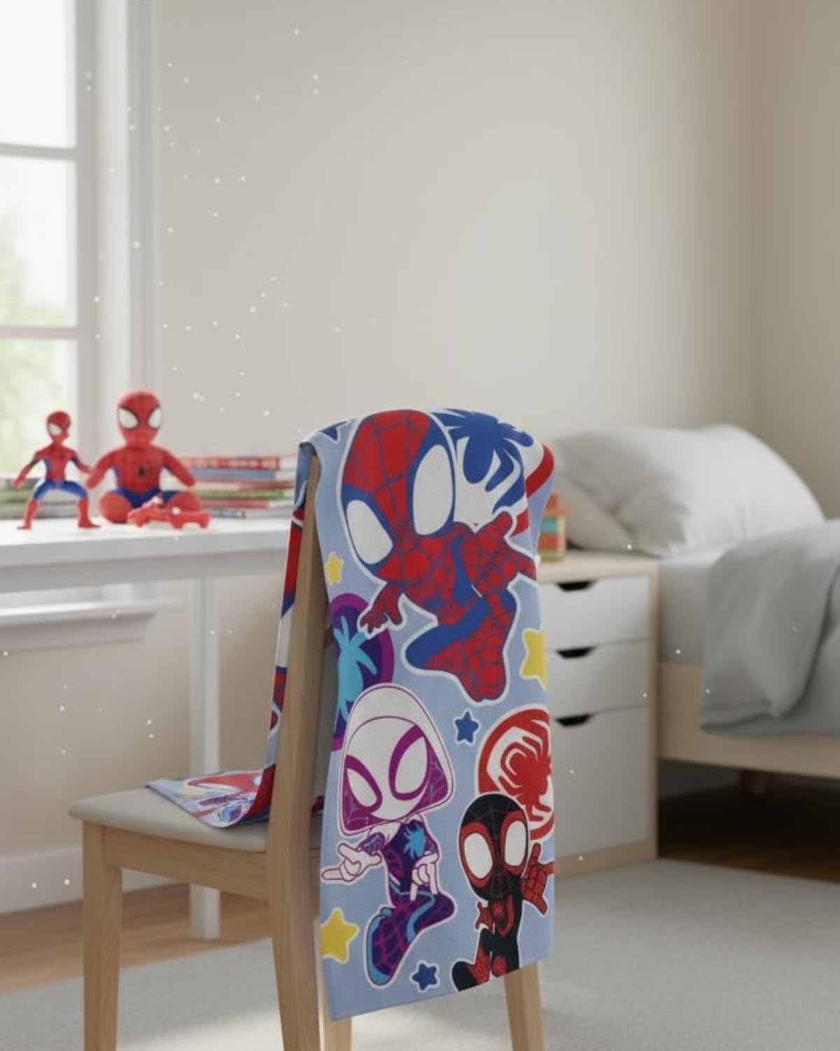 BrandMac Spidey Ręcznik plażowy i kąpielowy, 70 x 140 cm, 100% bawełna, miękki i chłonny ręcznik kąpielowy dla dzieci, kolorowy ręcznik Marvel Spiderman, idealny do kąpieli i basenu