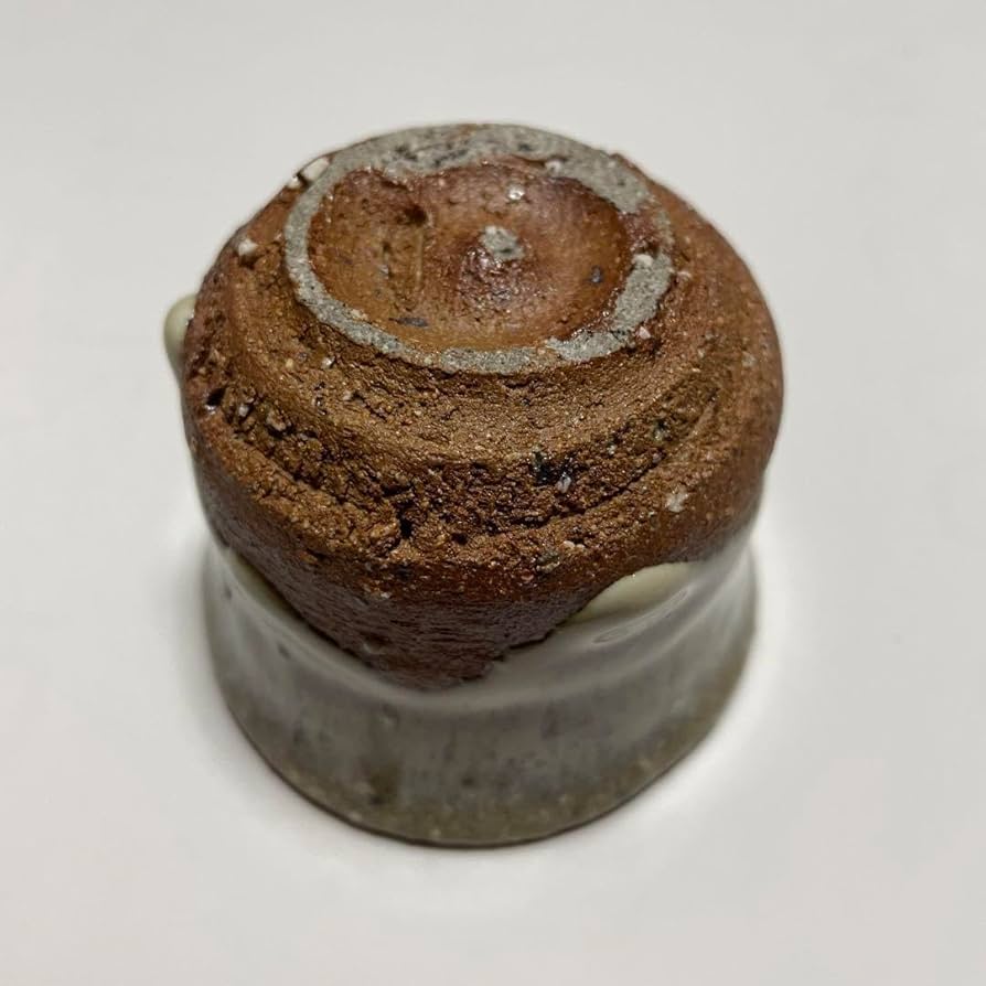 Amazon.co.jp: 唐津ぐい呑み 斑唐津 鏡山窯井上東也作 : ホーム