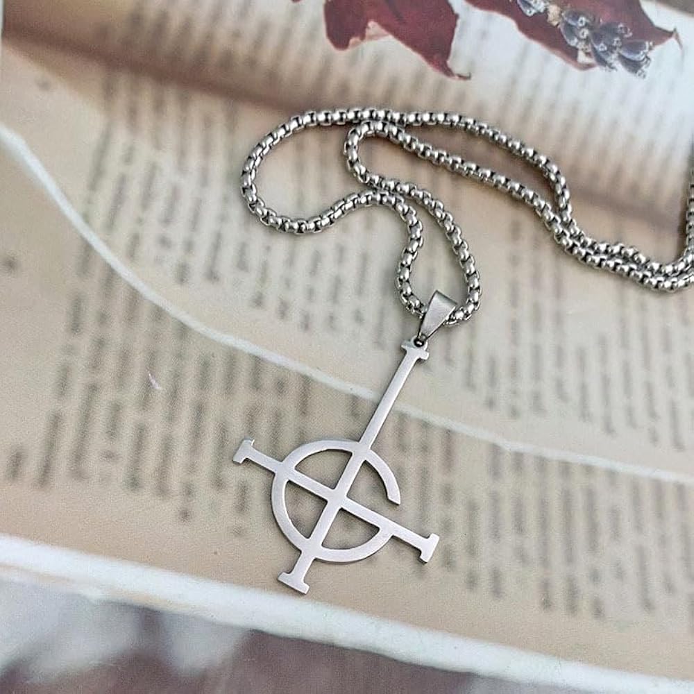 Collana Portachiavi Punk Misteriosa Croce Ghost – Ciondolo Acciaio Inossidabile 316L Per Fan E Cosplay