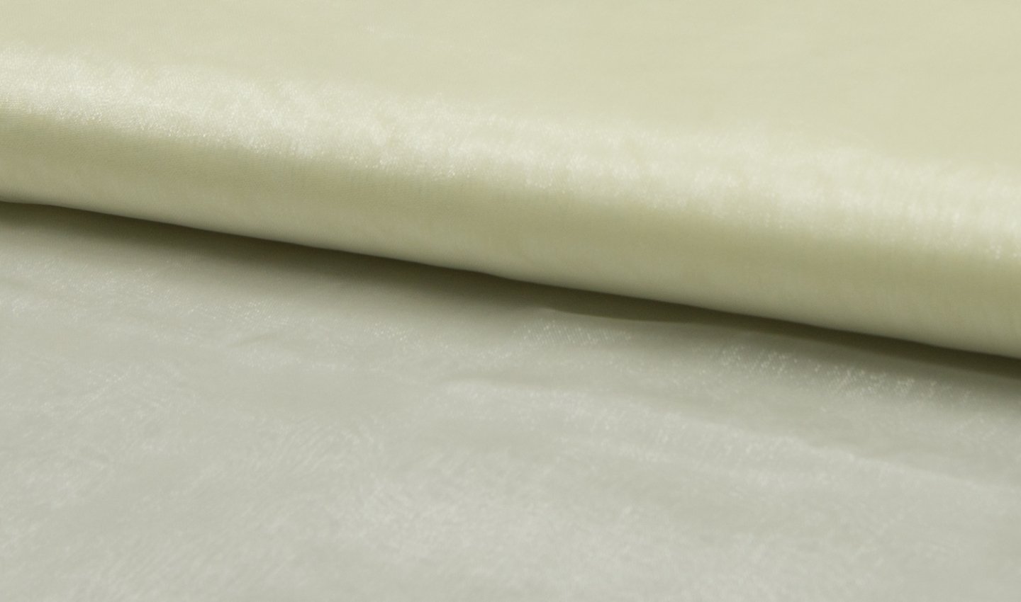 Tissu organza de cristal écru de 10m pour décorations épurées