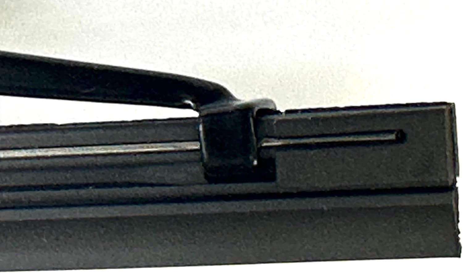 Generic headlight wiper arm fits Volvo s60 v70 xc70 with blade passengers side 2001-2007, 9484440