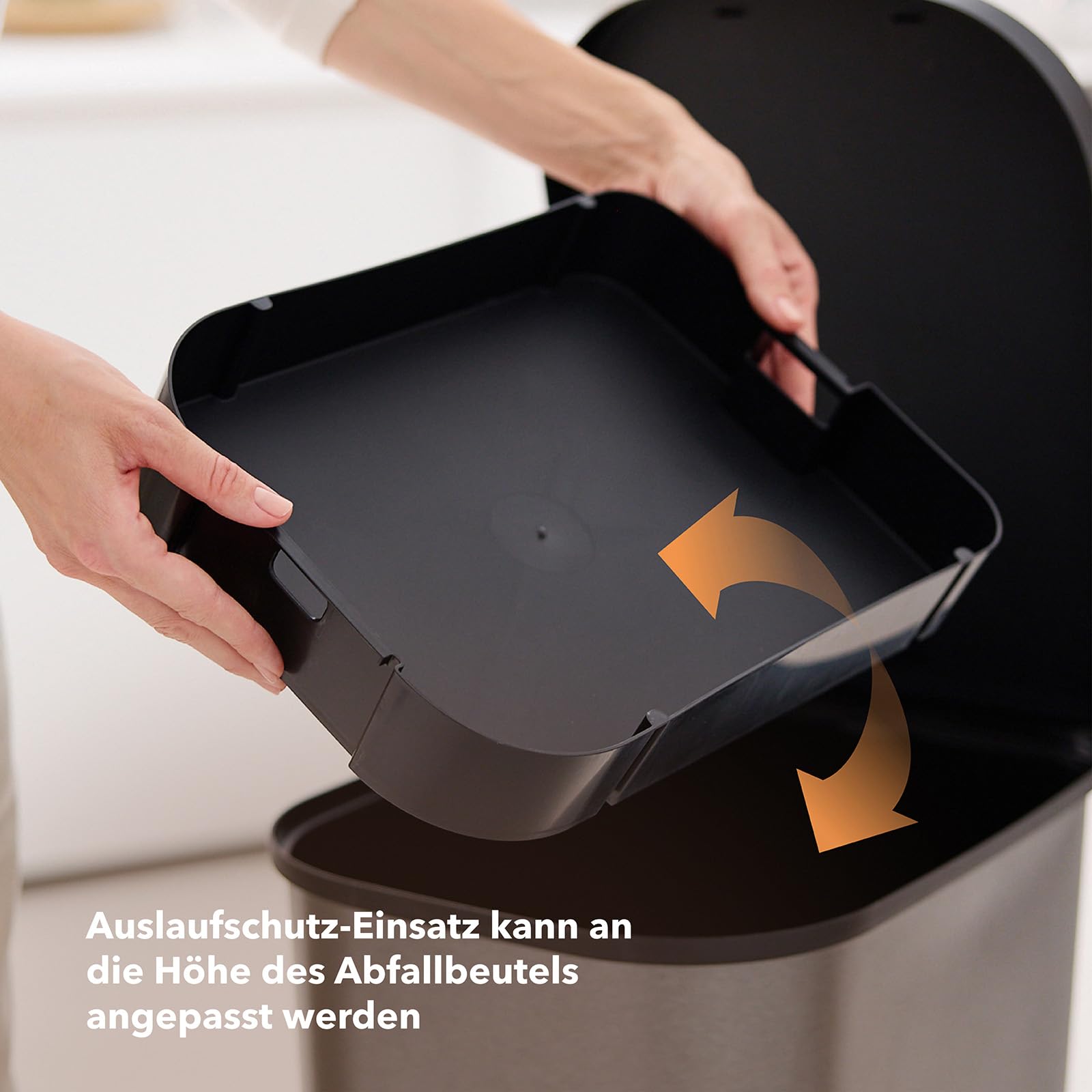 Rotho Orbe Cubo de Basura Cocina 50 L con Pedal Papelera Cocina PP Negro | Cubo de basura de 50 L con pedal y tapa, plástico PP de fácil cuidado, para residuos diarios de cocina