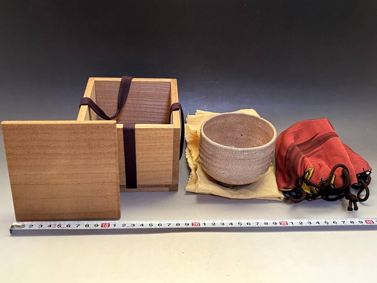 茶碗■古萩貫入碗 割り高台（江戸期）古いお茶道具 えくぼ 時代物 骨董品 希少■ Amazon.co.jp: 茶碗古萩貫入碗 割り高台（江戸期）古いお茶道具