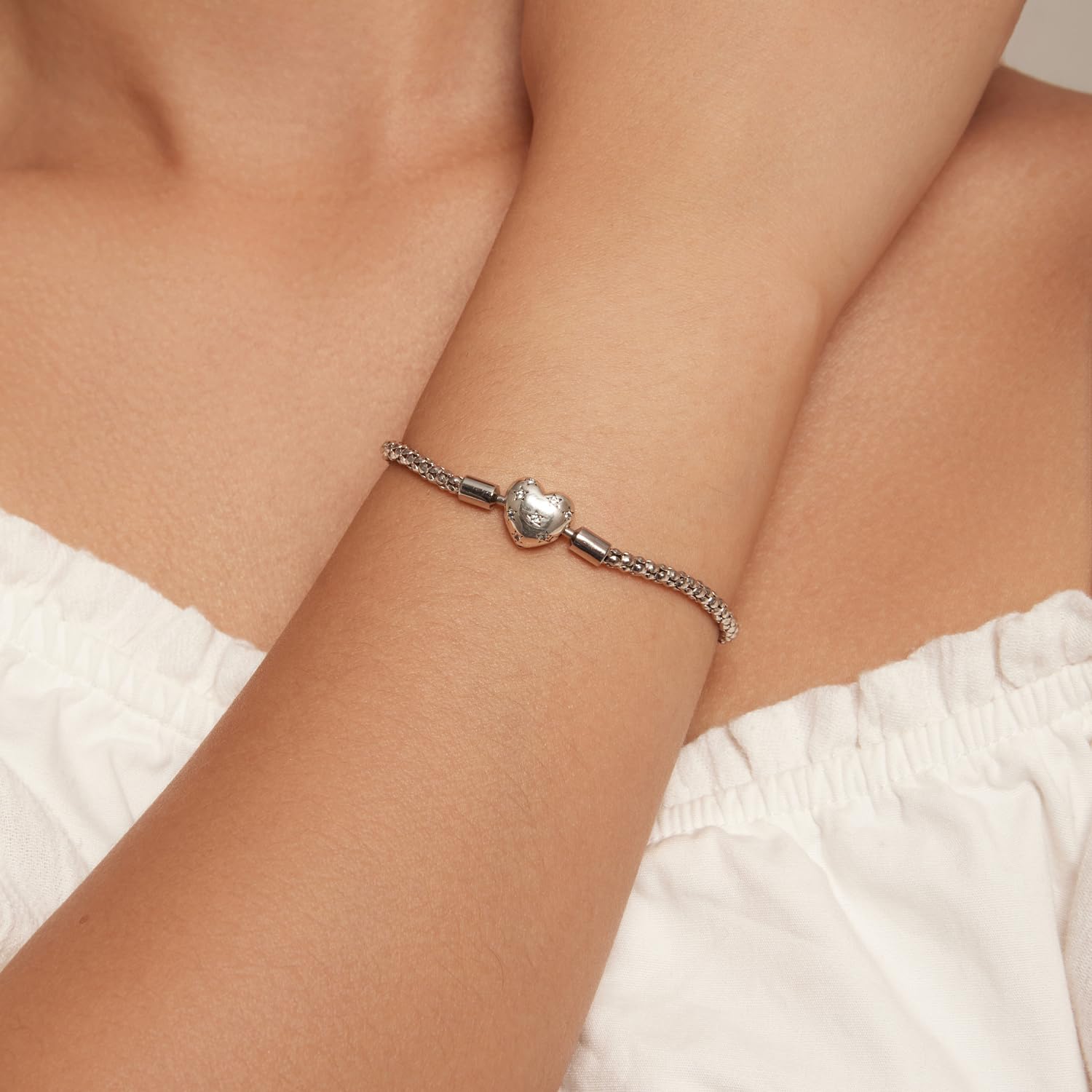 Pulsera con Dije de Cadena con Hebilla y Cierre de corazón Brillante Momentos de joyería de Plata esterlina 925