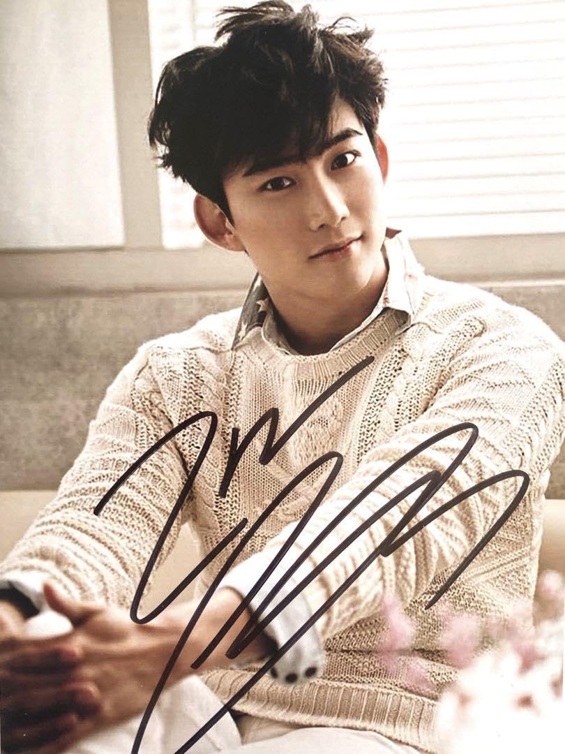 Amazon.co.jp: テギョン直筆サイン入り2Lサイズ写真 Ok Taecyeon 