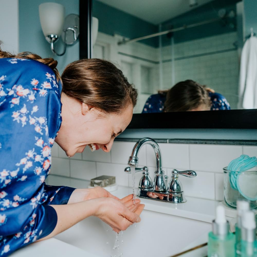 Alaska Glacial Niacinamide + Hyaluronic Glow Toner for Sensitive & Combination Skin | Refines Pores, Hydrates, Evens Tone | Antioxidant Brightening Mist – 120ml