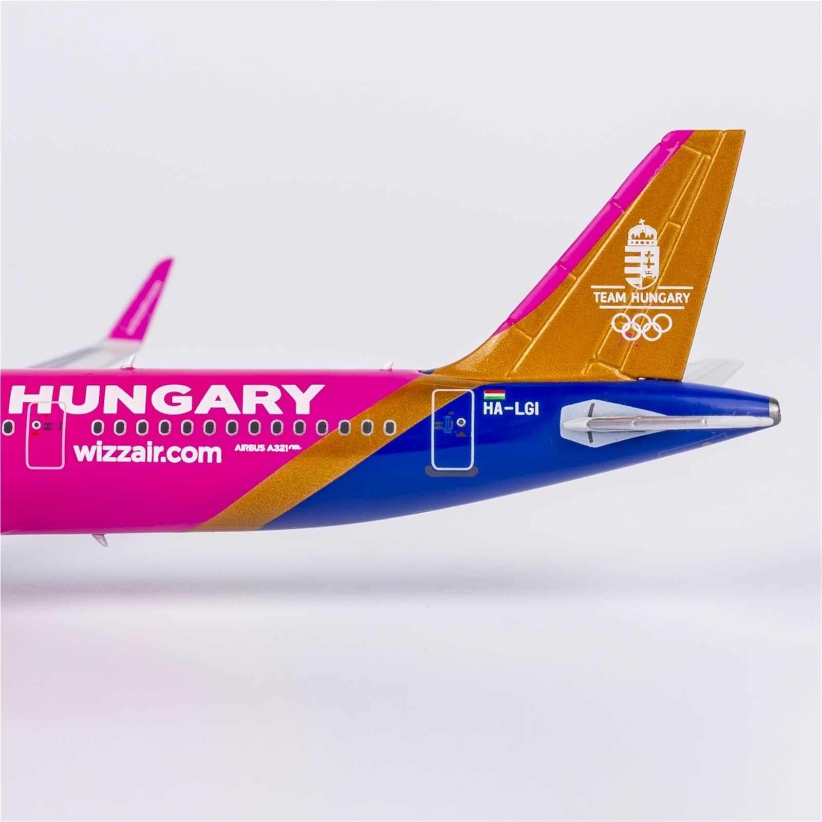 Repliki modeli samolotów 11CM 1/400 wielkoskalowy model samolotu do Wizz Air A321neo HA-LGI statyczny wykończony samolot kolekcjonerski miniaturowy model samolotu