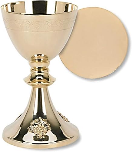 Stratford Chapel Juego de cáliz y patena en racimo de uva en tono dorado, 8 pulgadas