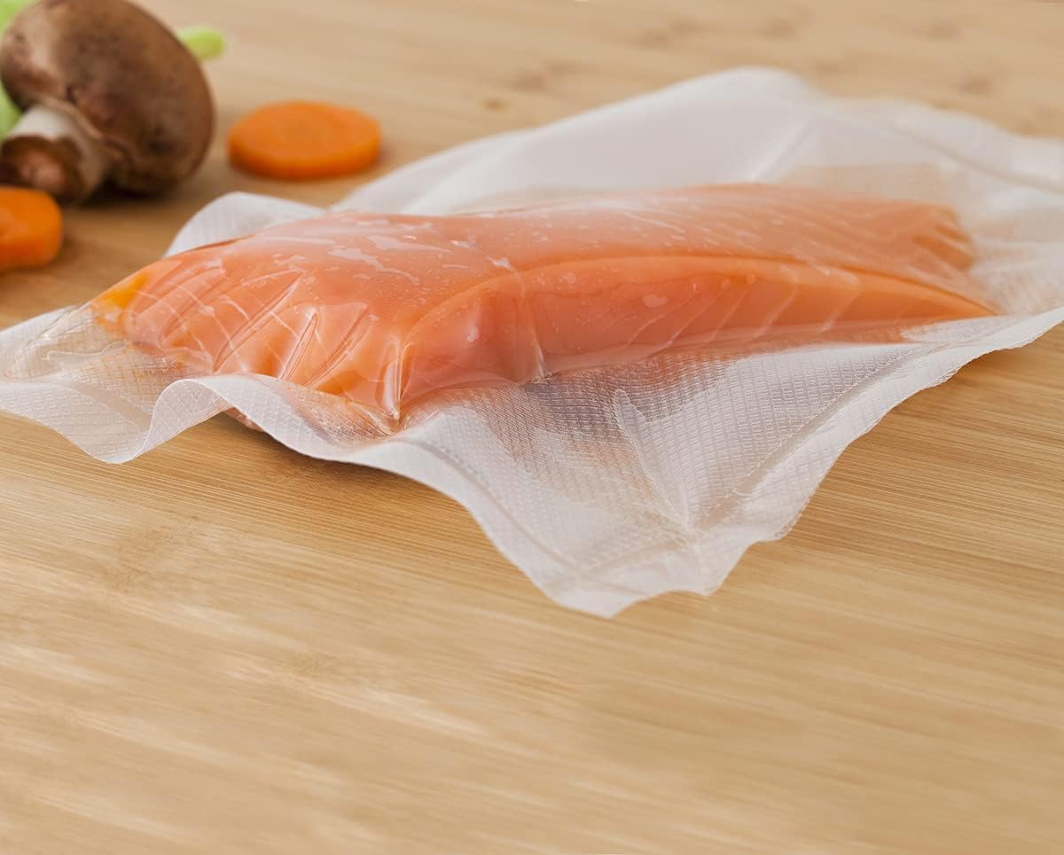 Royal Pack TOPQUALITY buste sottovuoto goffrate da un lato e lisce dall'altro. Universali, alta qualità, alto spessore. Confezioni da 25, 50 e 100 sacchetti. Made in Italy