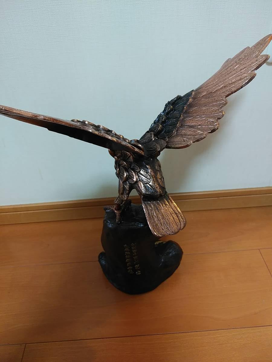高級床置 夫婦鷹 箱付き アンティーク 床の間 鉄製 金属工芸 高さ50cm超え 高級床置 夫婦鷹 箱付き アンティーク 床の間 鉄製 金属工芸 高さ50cm超え