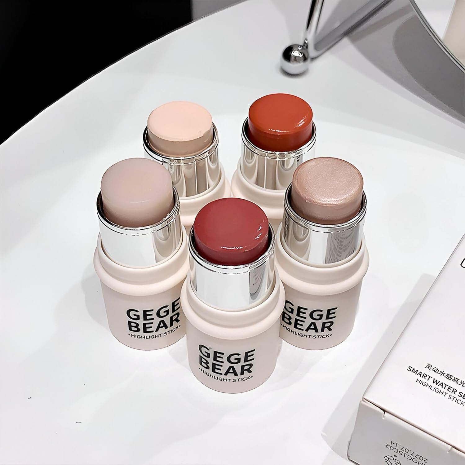 Gege Bear Highlighter Stick | pastel-inspired aesthetic shades | Moisturizing highlighter for cheeks and nose | Lightweight and long-wear | Face highlighters for girls and women | Dewy glow finish | Creamy stick texture | Best Soft Cute Look (02# Champagne, 3.8g)-image-9