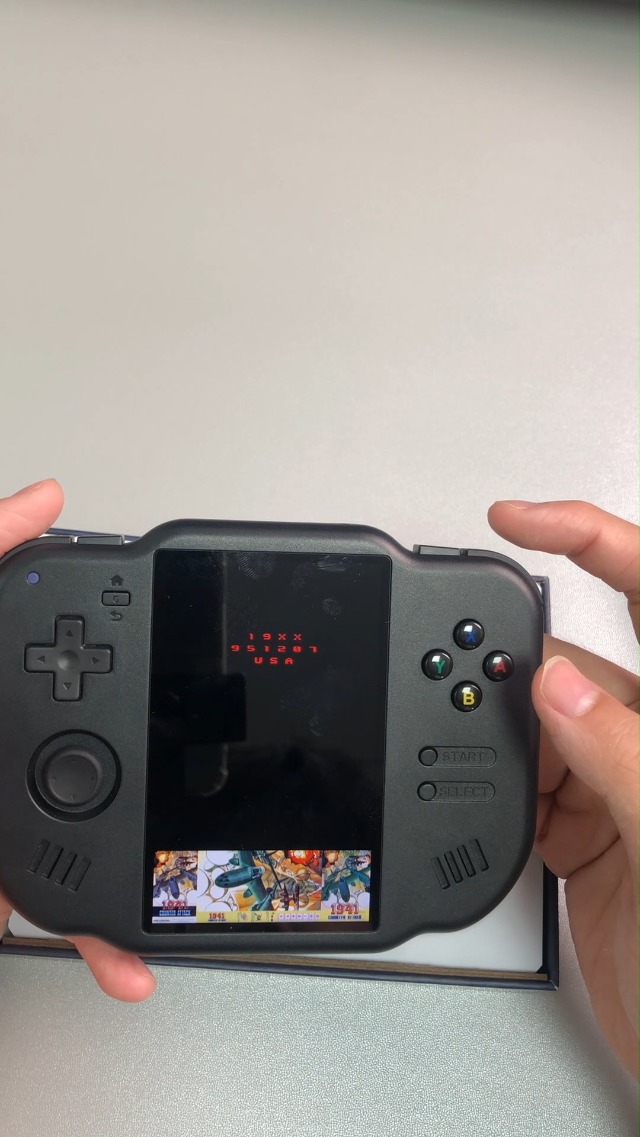 Amazon.com: MagicX Zero 40 Retro Handheld Game Console , 3.4