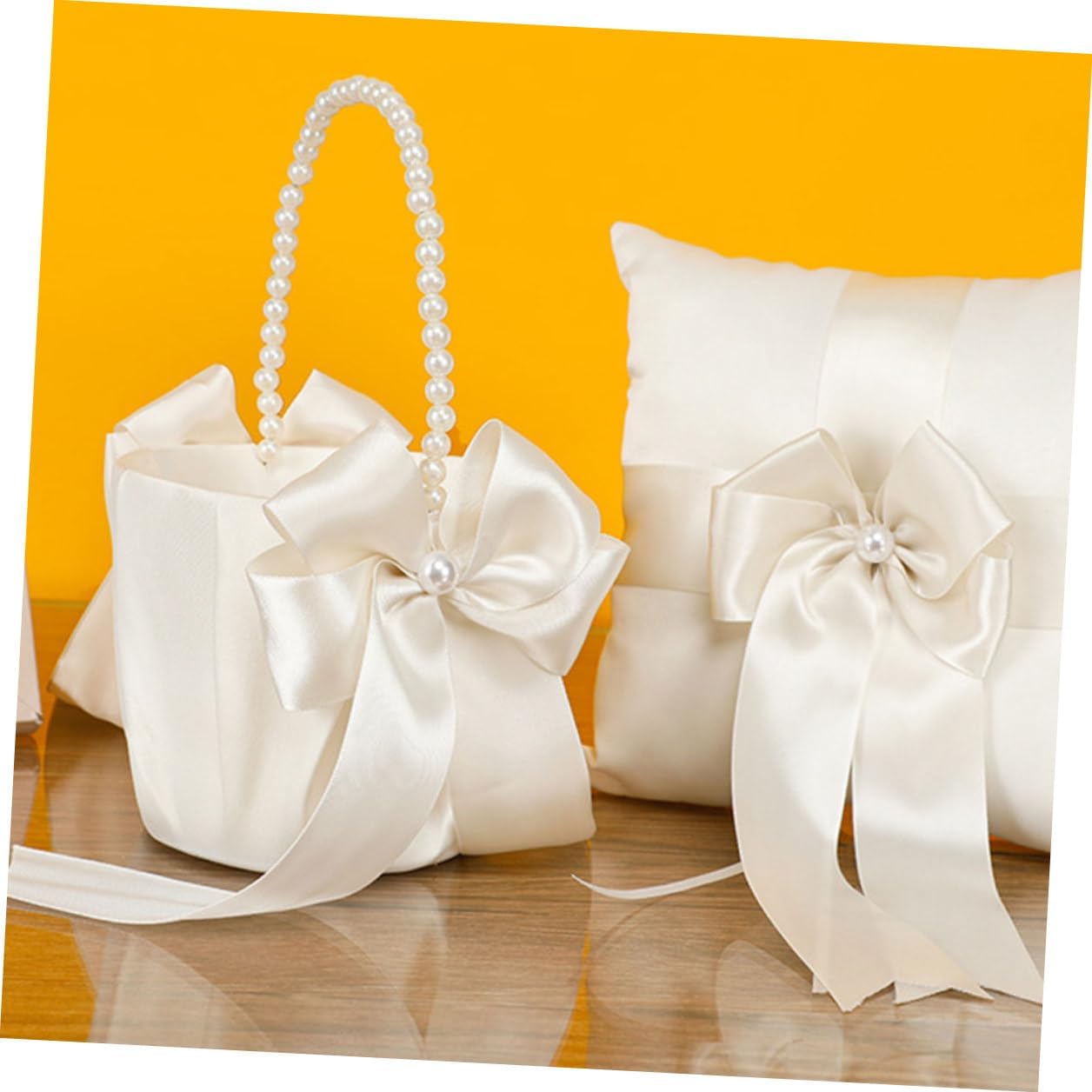 Beaupretty Flower Girl Basket for Weddings with Simulation Pearl Handle and Bowknot Decor, Outdoor Indoor Wedding Flower Petal Basket for Ceremony Supplies