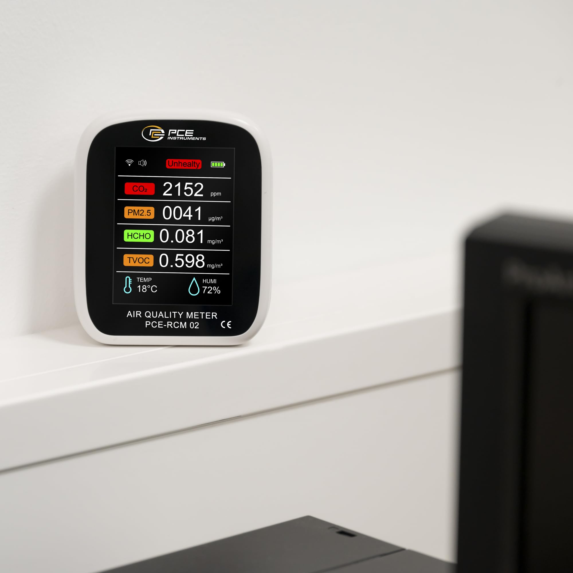 Medidor de Calidad del Aire PCE-RCM 02 / Medición de partículas PM1, PM2,5, PM10 / Medición de CO2, formaldehído, TVOC, Temperatura y Humedad Ambiental/Conxión Wi-Fi/PCE Instruments
