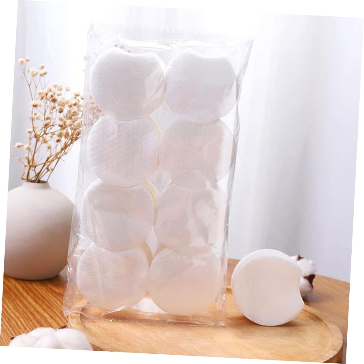 MERRYHAPY 900Pcs Disposable Makeup Pads Thick Cosmetic Cleaning Pads for Face Eyes and Lips Soft Non Woven Makeup Cleaning for Effortless Removal