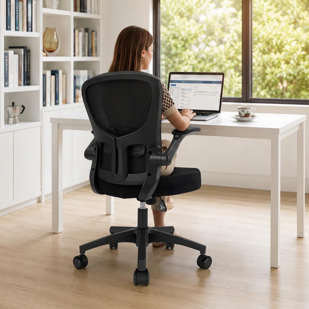 Sedia Ufficio Ergonomica, Sedia da Scrivania e PC Girevole con Supporto Lombare Regolabile, Schienale in Rete, Braccioli Ribaltabili, Altezza Regolabile, Basculante, Nero