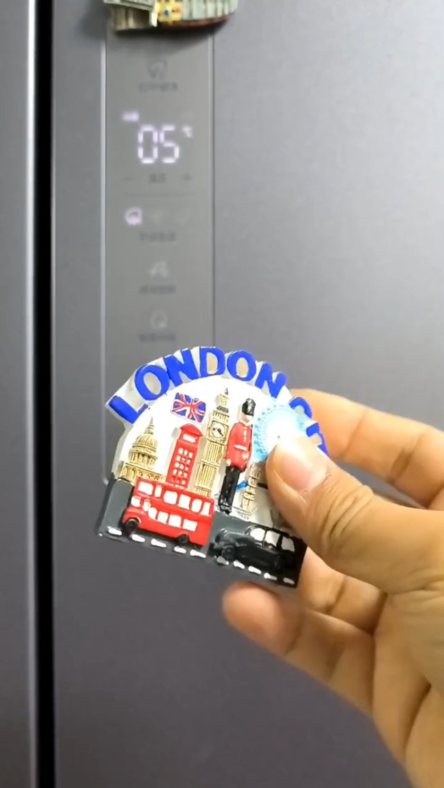 Imán Decorativo de Resina London Skyline miniatura 4