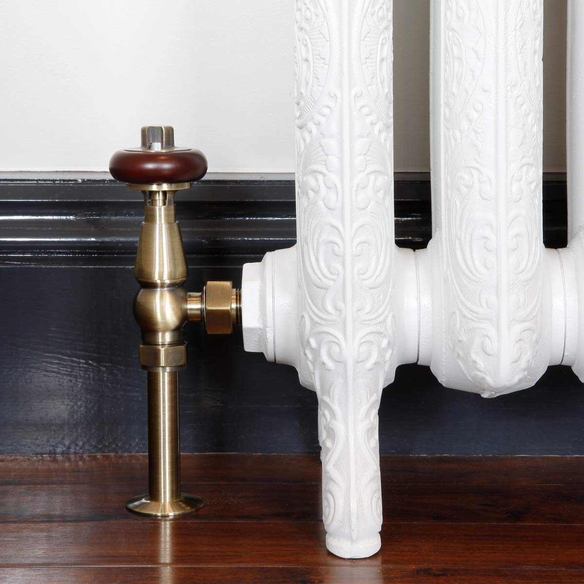 Buy Castrads Windsor Thermostatic Traditional Radiator Valve