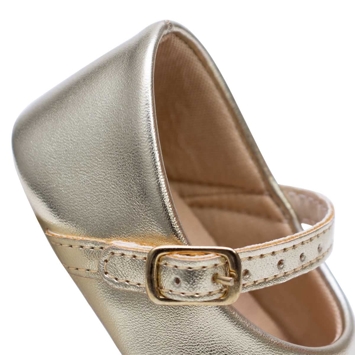 Sapatilha Bebe Pópidi Infantil Menina Mini Flores 01.08 em promoção! Veja a oferta e mais achadinhos de Sapatos Infantis 8 Hoje é o melhor dia para comprar Sapatilha Bebe Pópidi Infantil Menina Mini Flores 01.08 com aquele preço maroto! Promoção! Aproveite a oferta! 8