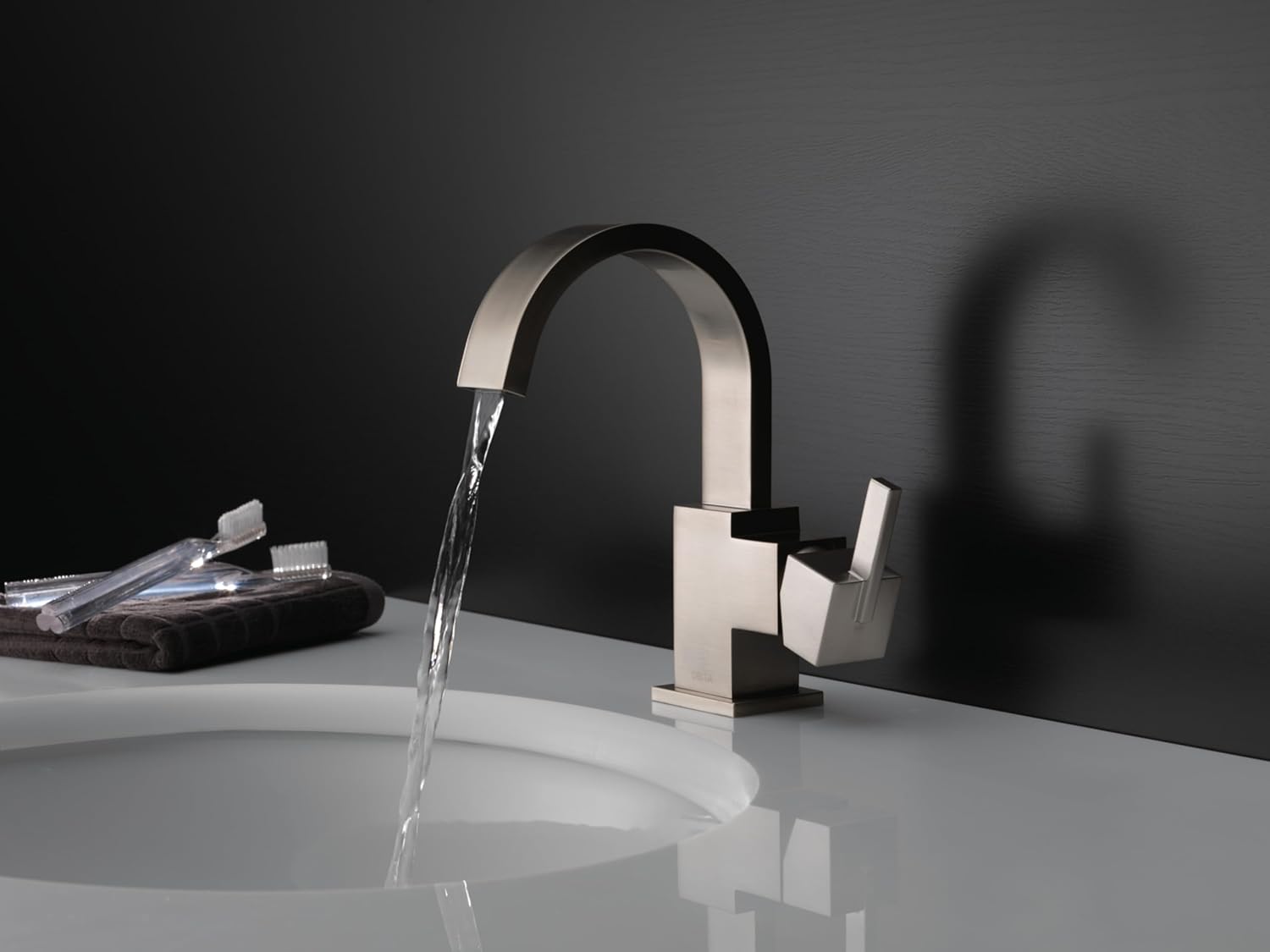 Sleek Modern 7 3/4" Chrome Brass Single Hole Faucet with Drain Assembly