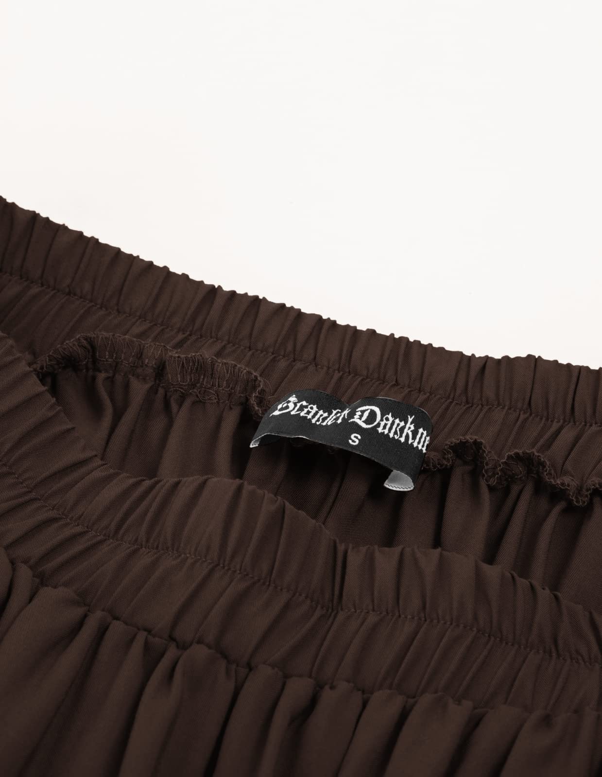 Scarlet Darkness womens Classic: Medium Coffee