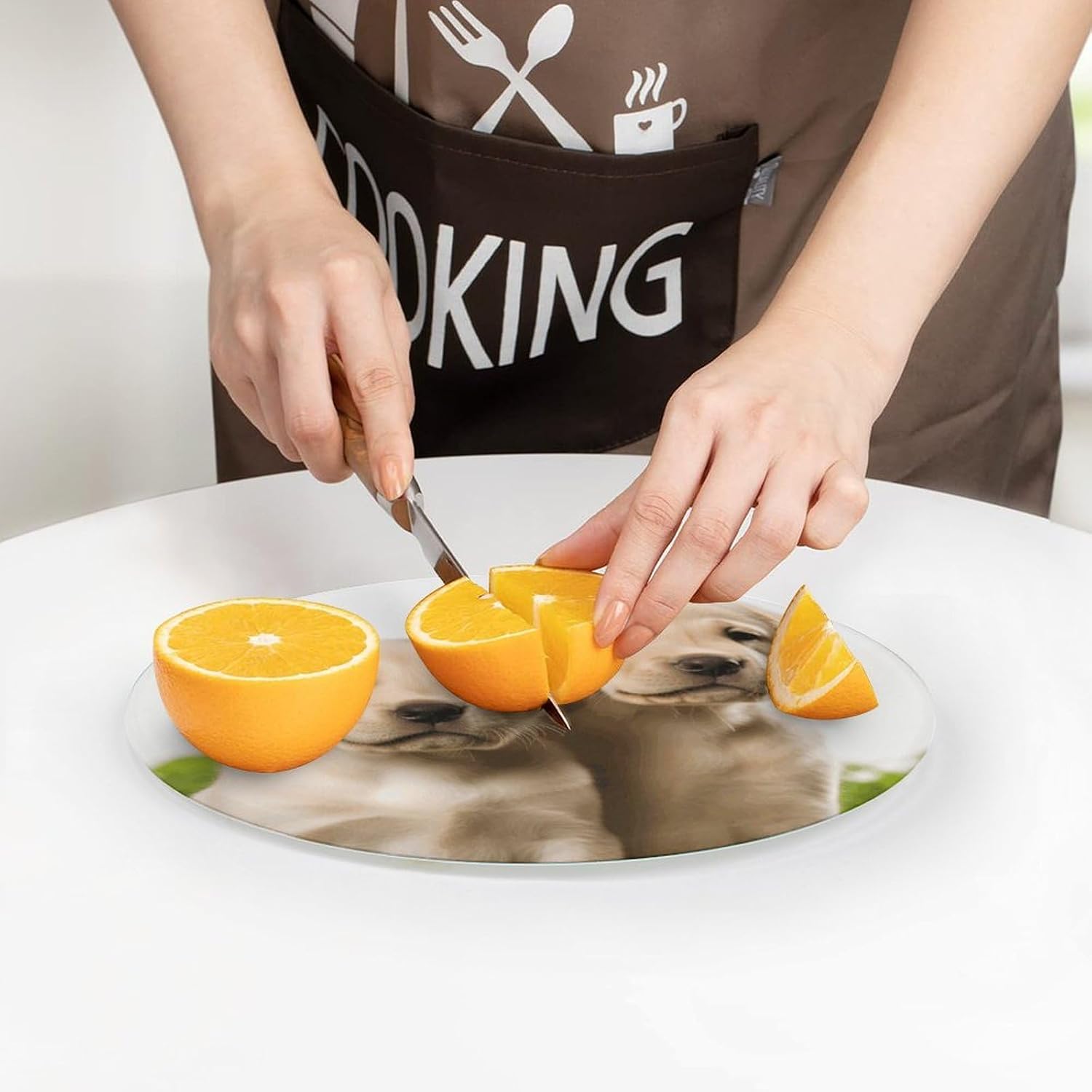 Funny Labrador Puppy Dog Chopping Block Tempered Glass Cutting Board Mats Round Countertop Cutting Boards Small Charcuterie Boards Bar Cheese Board Snack Tray