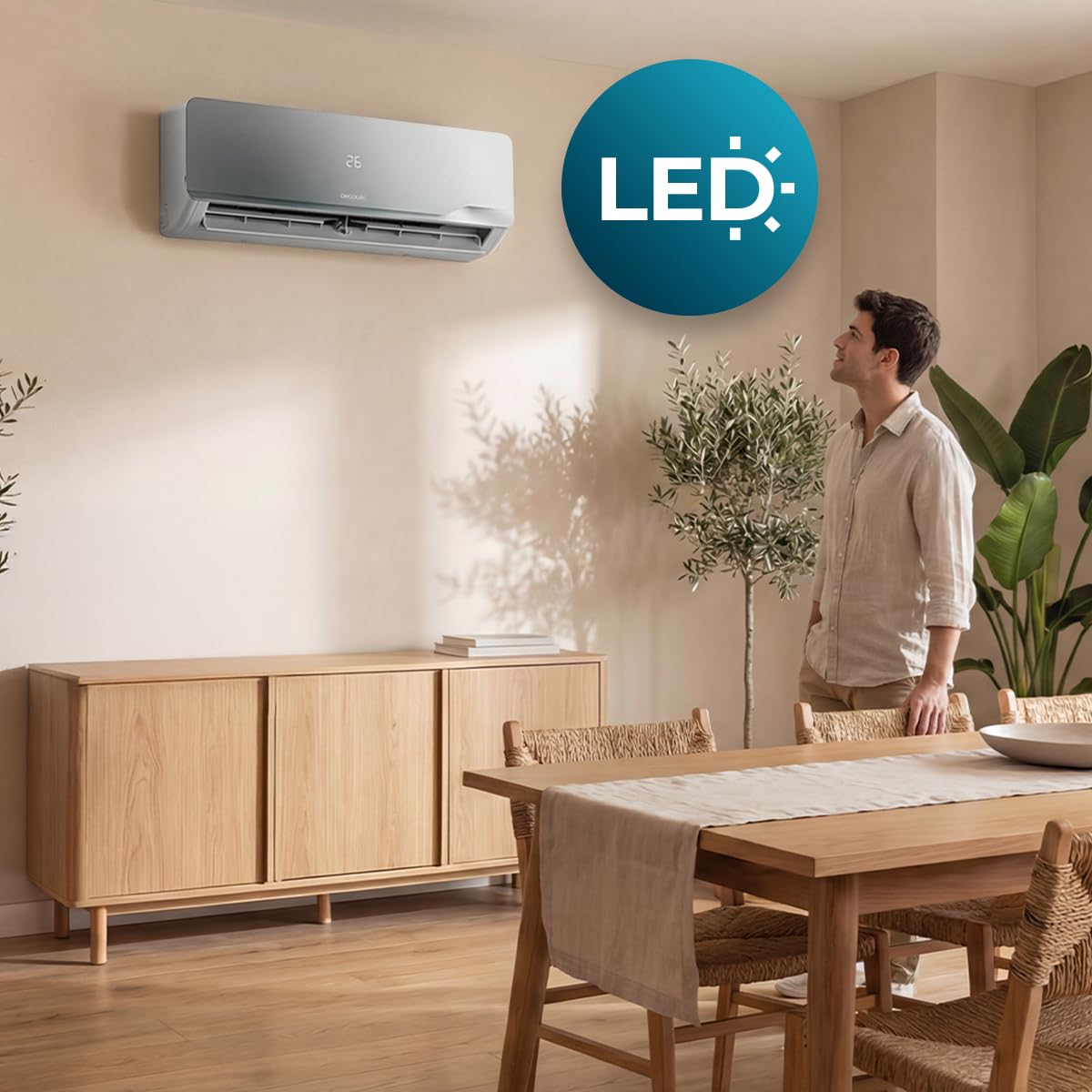 Cecotec Climatiseur Split AirClima 12000 Wind Connected Inverter, 12000 BTU, pompe à chaleur, 5 modes, classe A++, déshumidificateur 21,6 l/jour, écran LED, minuterie 24h, filtre lavable