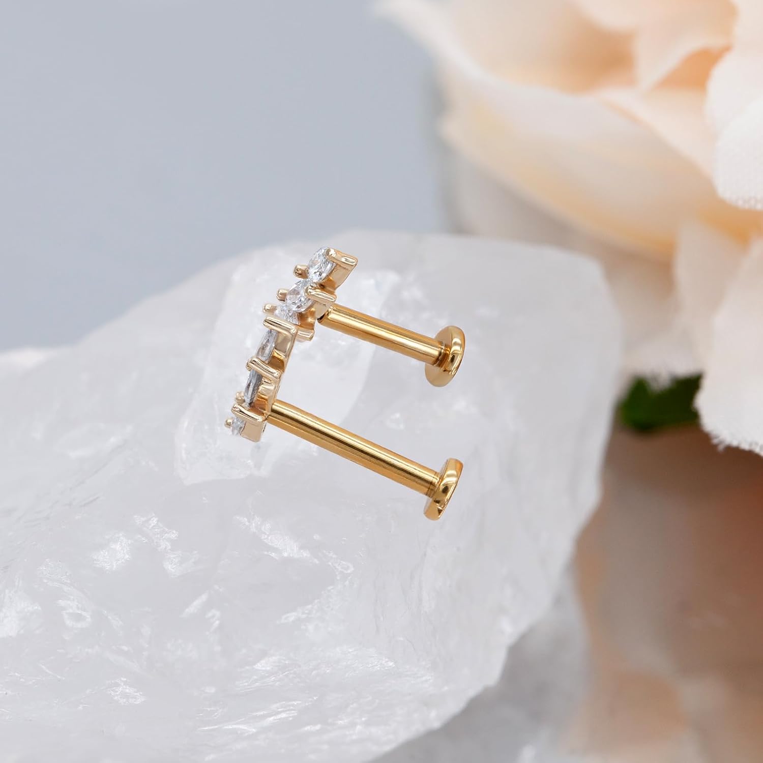 14K Yellow/White Gold 16G Threadless Cartilage Earring for Women, 6mm 8mm Top Push in Threadless Flat Back Stud Lip Ring Threadless Earring Helix Stud Tragus Piercing (1 Pcs)