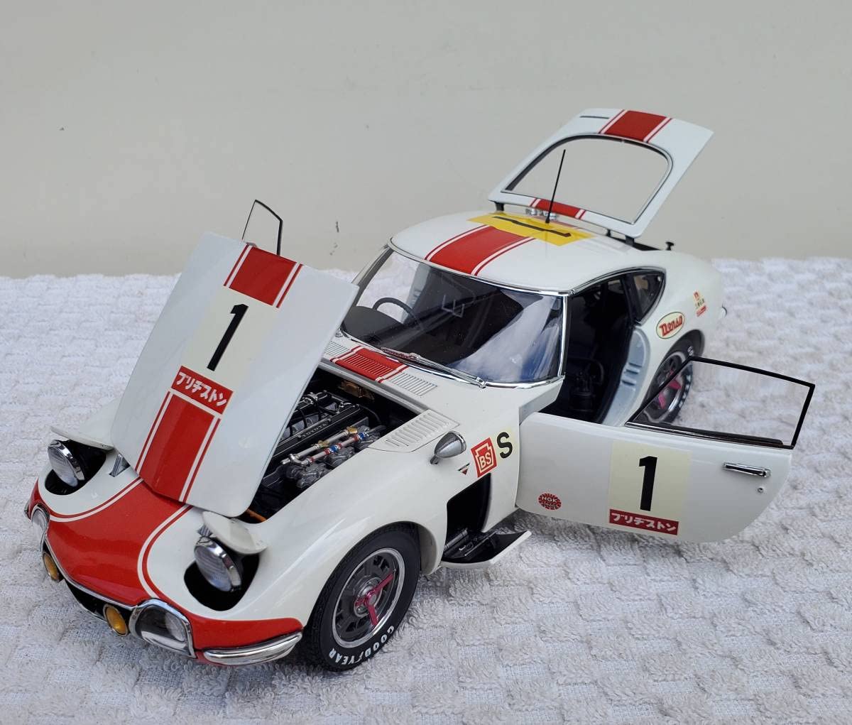 Amazon.co.jp: Aa 1/18 Light, Door Opening and Closing, Tire