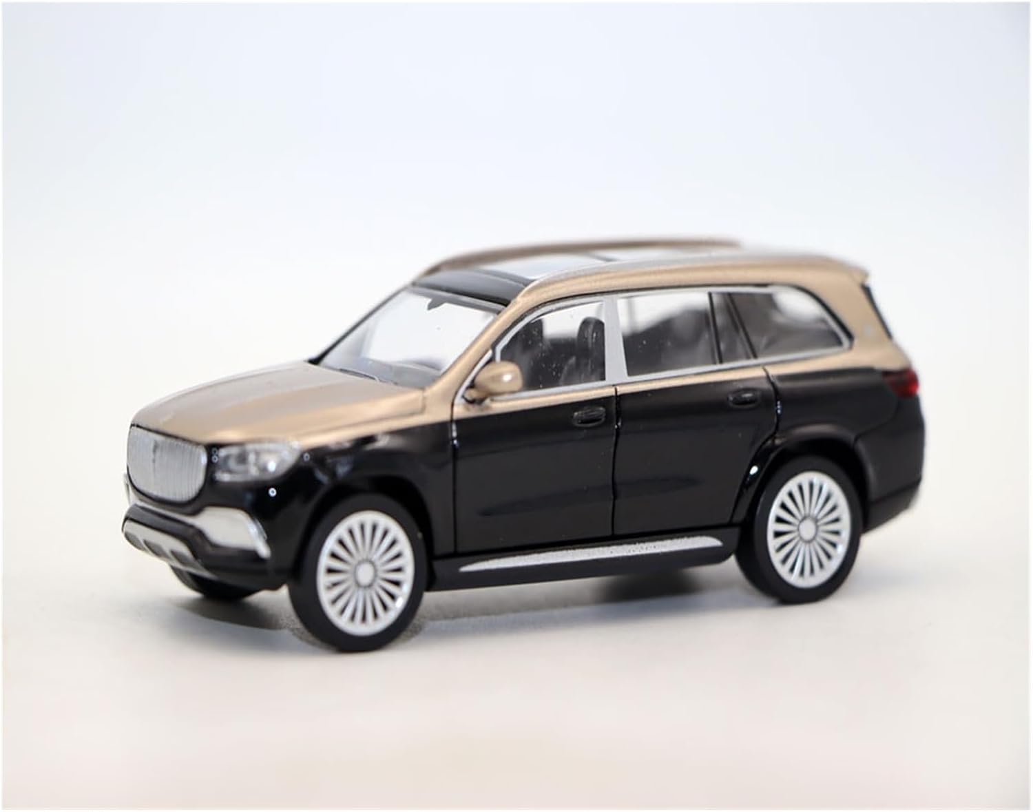 ダイカスト車 1/64 マイバッハ GLS 600 SUV オフロード トイカー 愛好家向け記念品コレクション おもちゃの車(Yel